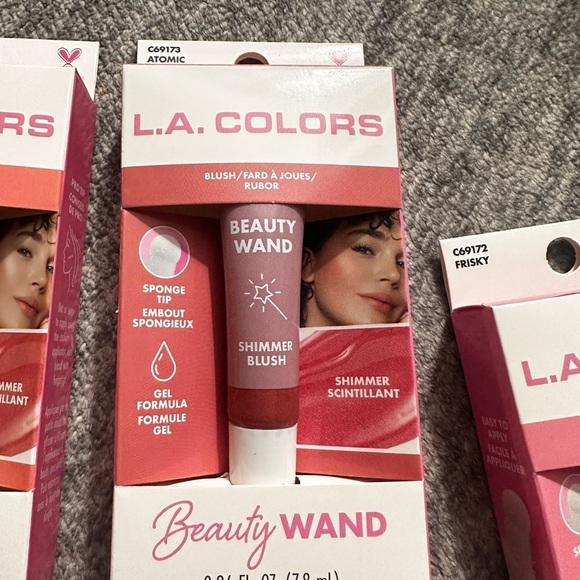 LA Colors Shimmer & Matte Liquid Gel Blushes Beauty Wand - Picture 3 of 6